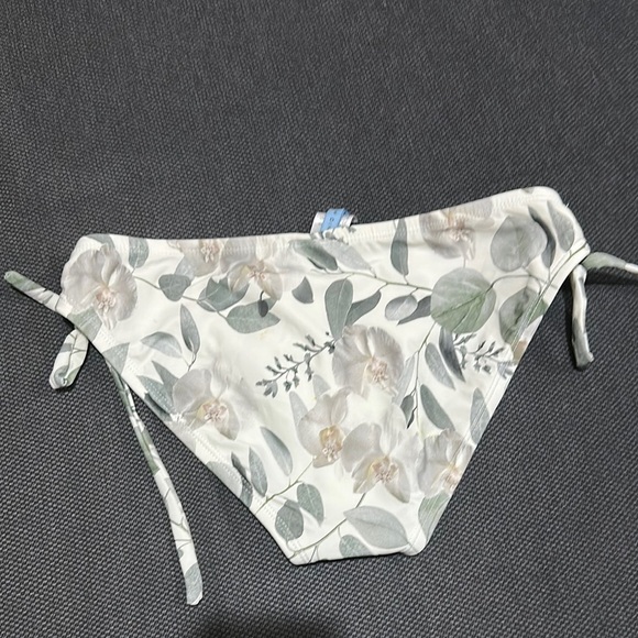 ANTONIO MELANI Floral Bikini Bottom - Green and Cream - Picture 3 of 5
